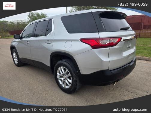 Silver Ice Metallic 2019 Chevrolet Traverse LS