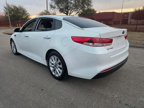 2017 Kia Optima LX