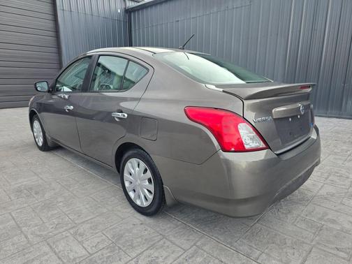 2015 Nissan Versa 1.6 SV