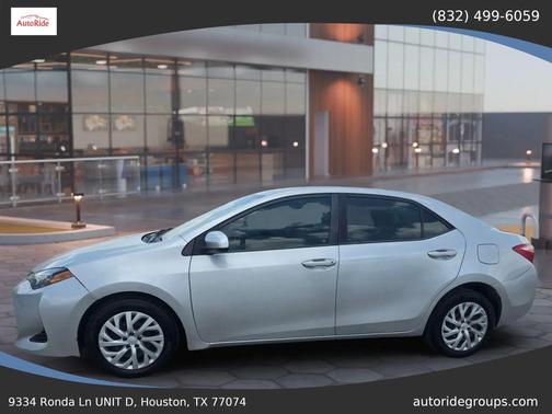 Classic Silver Metallic 2017 Toyota Corolla LE
