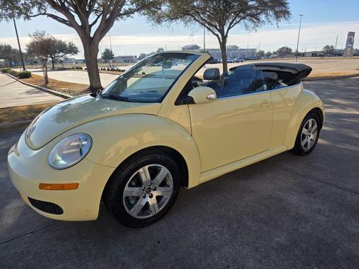 2006 Volkswagen New Beetle 2.5
