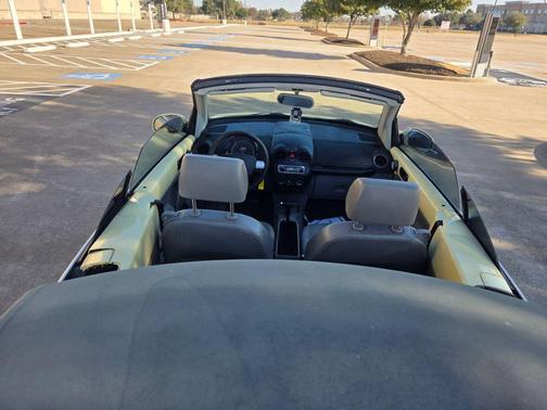 2006 Volkswagen New Beetle 2.5