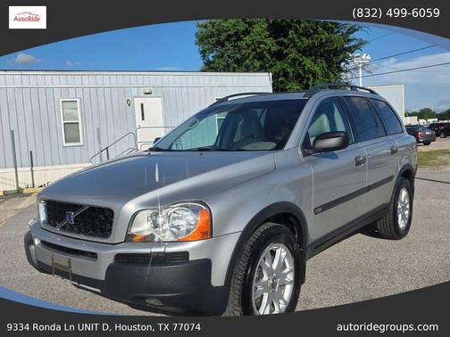 Silver Metallic 2005 Volvo XC90 2.5T