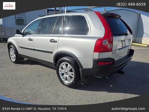 Silver Metallic 2005 Volvo XC90 2.5T