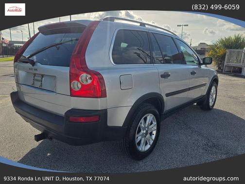 Silver Metallic 2005 Volvo XC90 2.5T