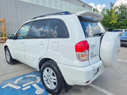 2003 Toyota RAV4 Base