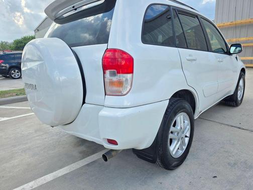 2003 Toyota RAV4 Base