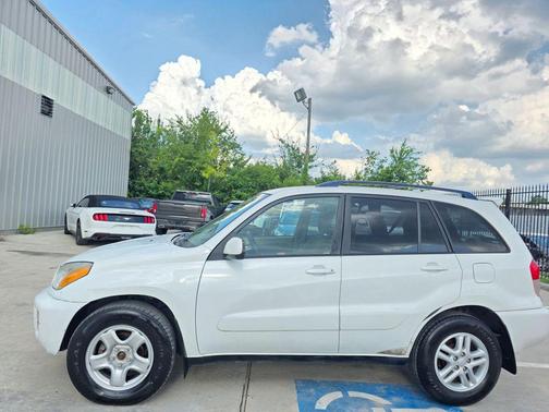 2003 Toyota RAV4 Base
