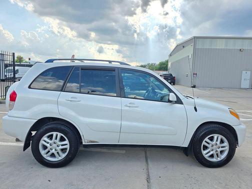 2003 Toyota RAV4 Base