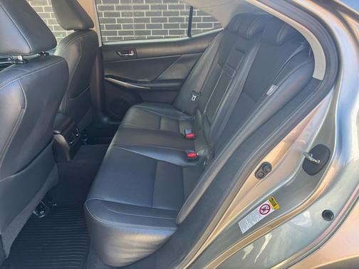 2016 Lexus IS 200t Base