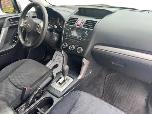 Pewter 2015 Subaru Forester 2.5i