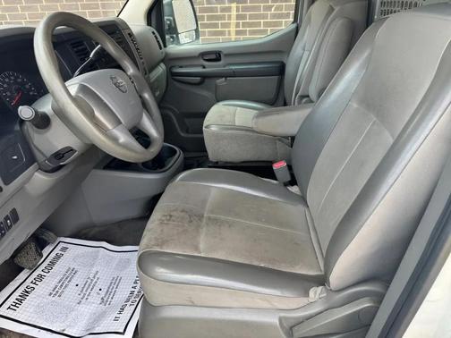 2017 Nissan NV Cargo NV3500 HD S V8