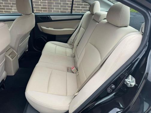 2017 Subaru Legacy Base