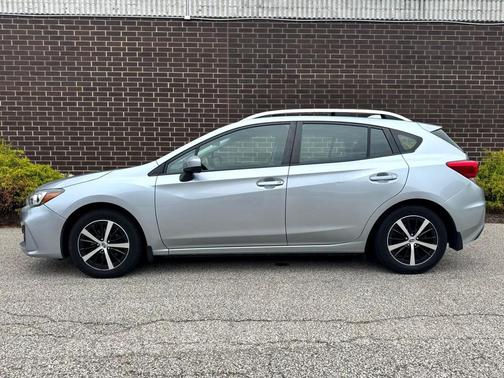 2019 Subaru Impreza 2.0i Premium
