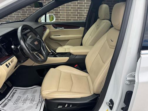 2018 Cadillac XT5 Premium Luxury