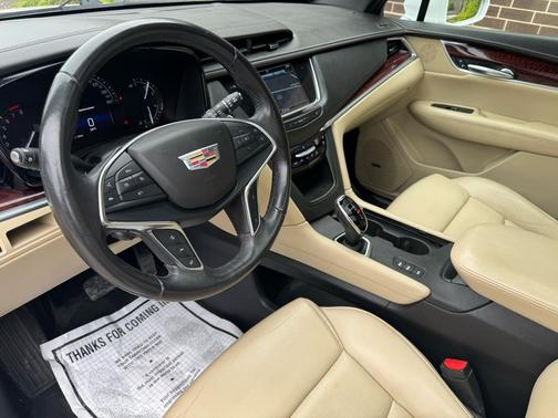 2018 Cadillac XT5 Premium Luxury
