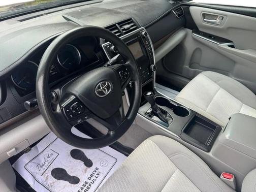 Midnight Black Metallic 2017 Toyota Camry LE