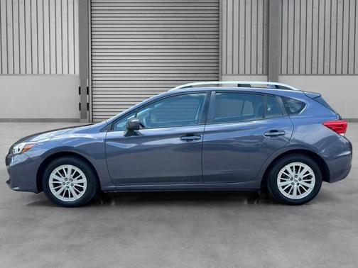 Carbide Gray Metallic 2017 Subaru Impreza 2.0i Premium