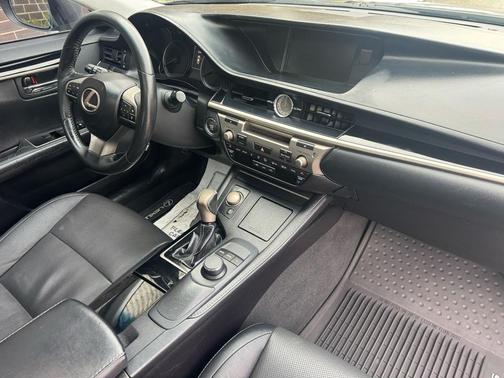 2016 Lexus ES 350 Base