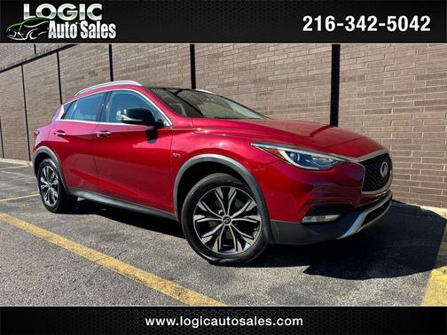 2018 INFINITI QX30 Premium