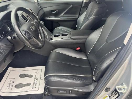 Celestial Silver Metallic 2015 Toyota Venza XLE