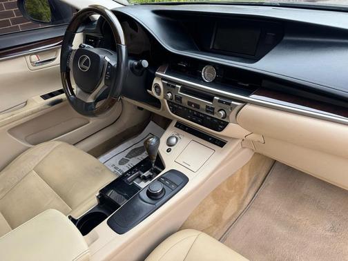 2013 Lexus ES 350 Base