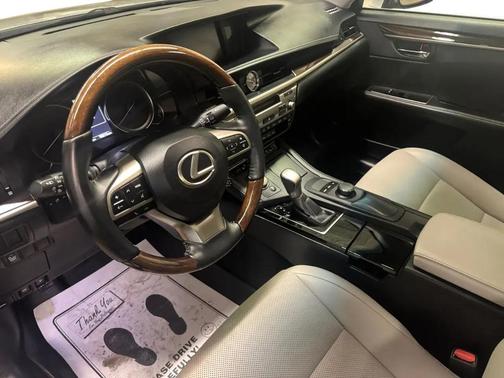 Silver 2016 Lexus ES 350 Base