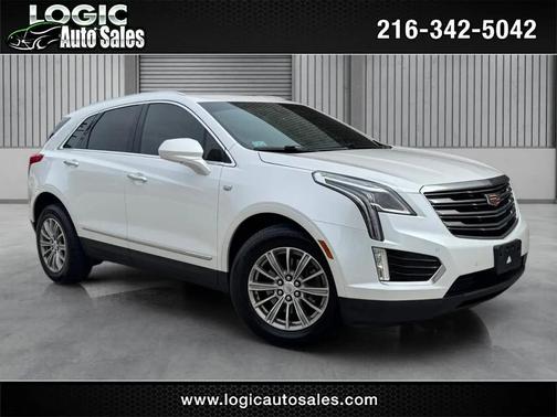 Crystal White Tricoat 2017 Cadillac XT5 Luxury