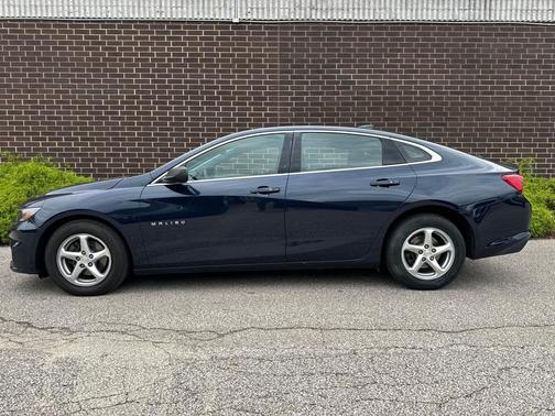 2017 Chevrolet Malibu 1LS