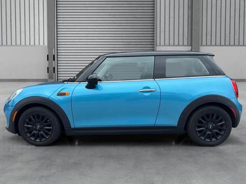 Blue 2015 MINI Hardtop Cooper