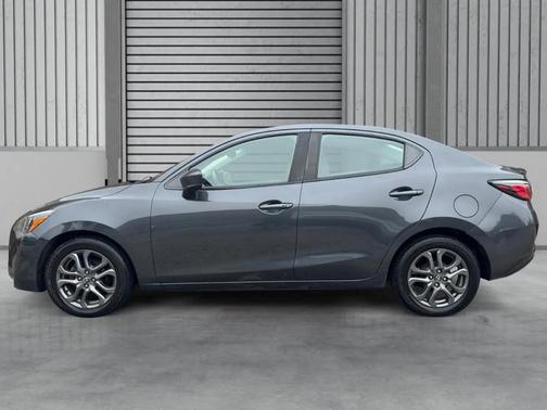 Gray 2019 Toyota Yaris Sedan LE
