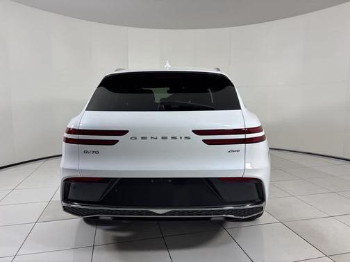2026 Genesis GV70 2.5T Select