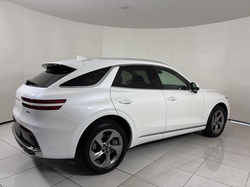 2026 Genesis GV70 2.5T