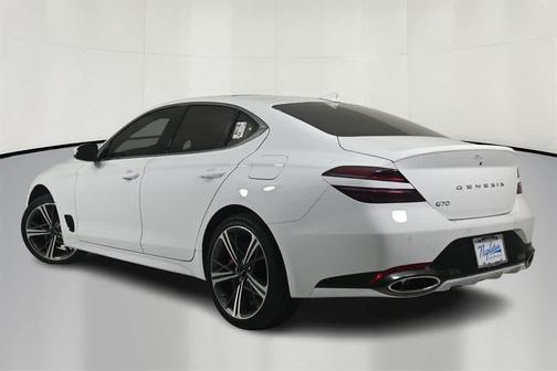 2025 Genesis G70 2.5T