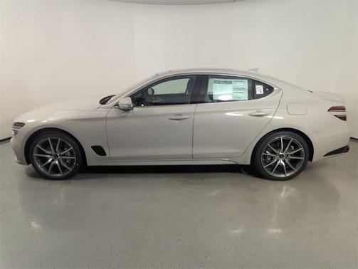 2026 Genesis G70 2.5T Prestige