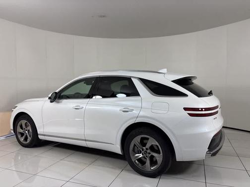 2026 Genesis GV70 2.5T