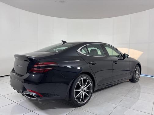 2026 Genesis G70 2.5T Standard