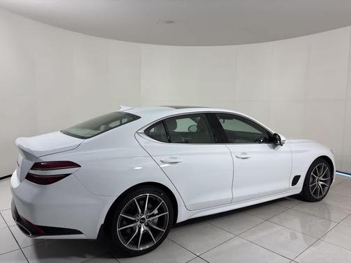 2026 Genesis G70 2.5T Prestige