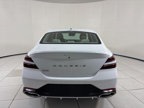 2026 Genesis G70 2.5T Prestige