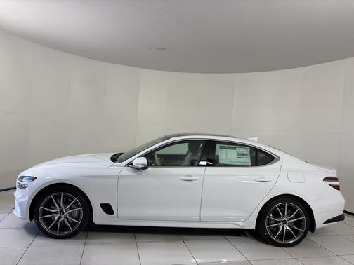 2026 Genesis G70 2.5T Prestige