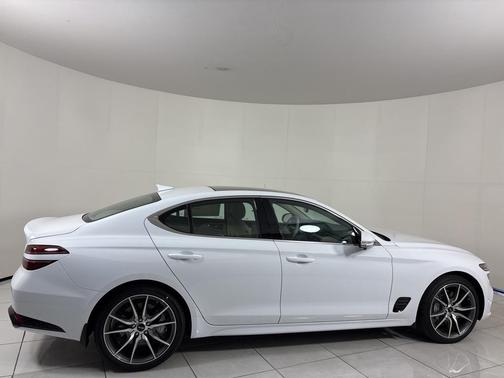 2026 Genesis G70 2.5T Prestige