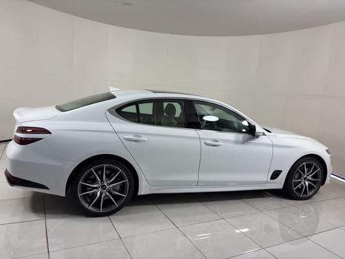 2026 Genesis G70 PRESTIGE