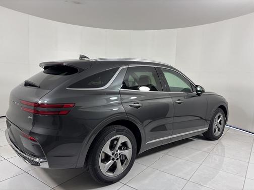 2026 Genesis GV70 2.5T