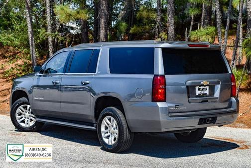Steel Metallic 2019 Chevrolet Suburban LT