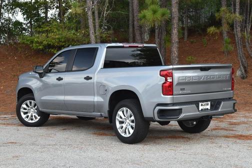 Sterling Gray Metallic 2026 Chevrolet Silverado 1500 Custom