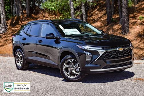 Mosaic Black Metallic 2026 Chevrolet Trax LT