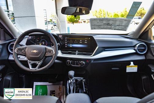 Mosaic Black Metallic 2026 Chevrolet Trax LT