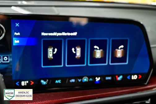 Polar White 2026 Chevrolet Traverse Z71