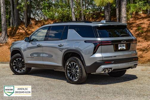 Sterling Gray Metallic 2026 Chevrolet Traverse Z71