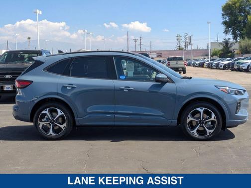 2025 Ford Escape ST-Line Elite